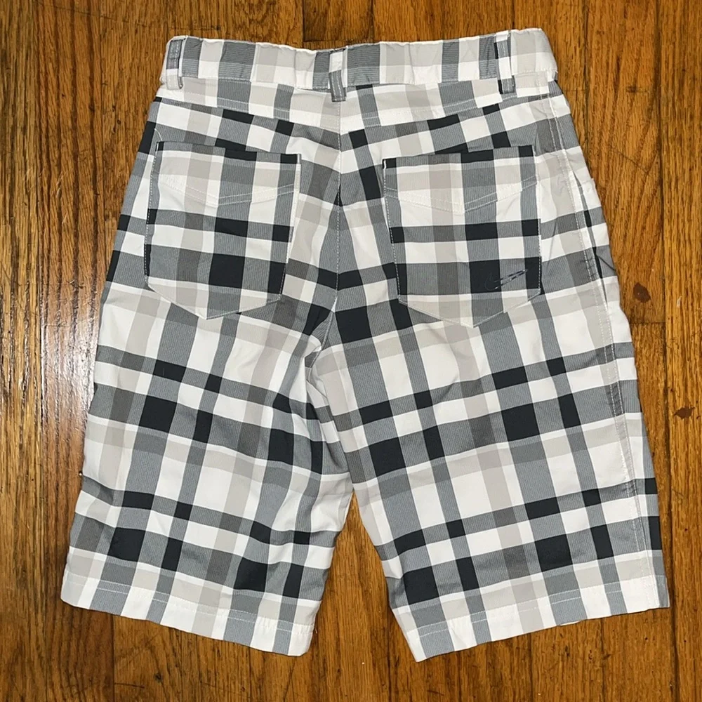 Nike Golf Dri Fit Black and White Flat Front Shorts Size Medium